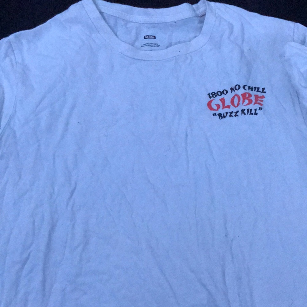 White t- shirt with graphics